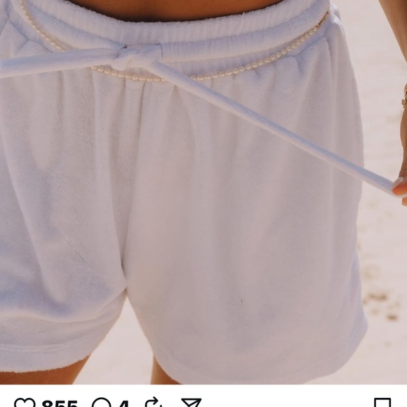 Daily Drills shorts in Terry towel bralette in white NYC collection - Picture 3 of 7